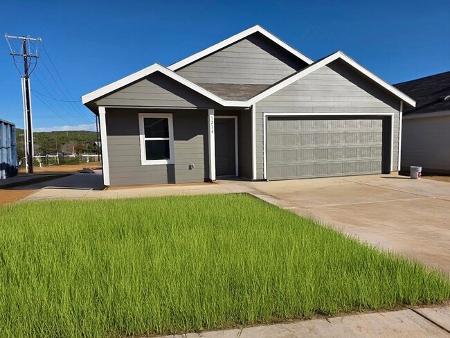 Building Photo - 3214 Glacier Blf