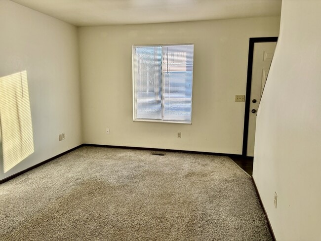 Foto del edificio - 552 136th Ave