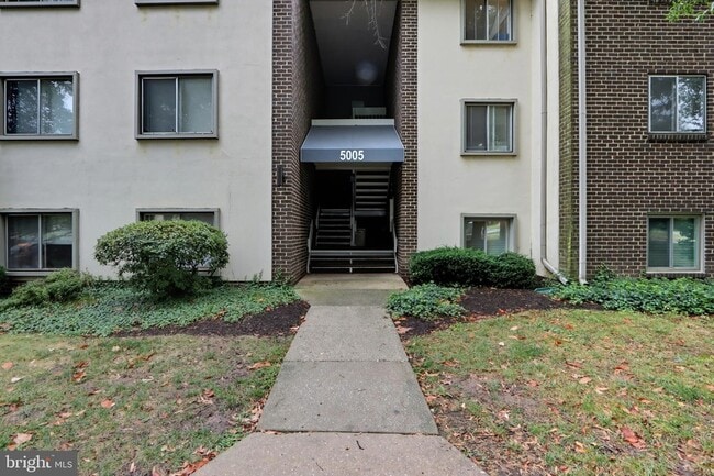 Foto del edificio - 5005 Green Mountain Cir
