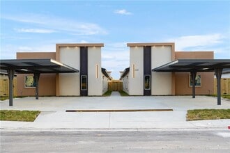 Building Photo - 11 West Dr