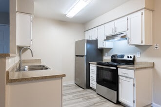 Building Photo - Sunset Ridge Apartments