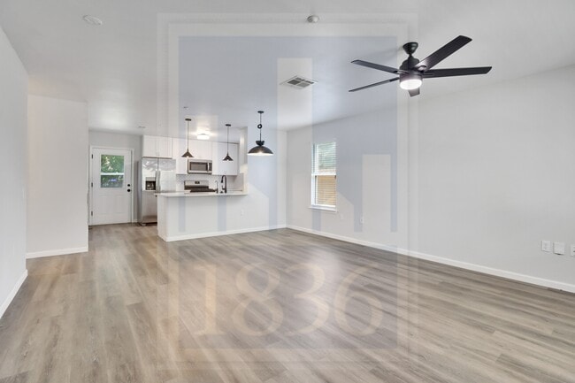 Building Photo - 4500 Acers Ln