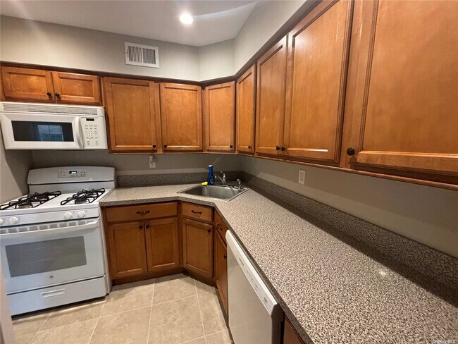 Foto del edificio - 283 Fairview Cir