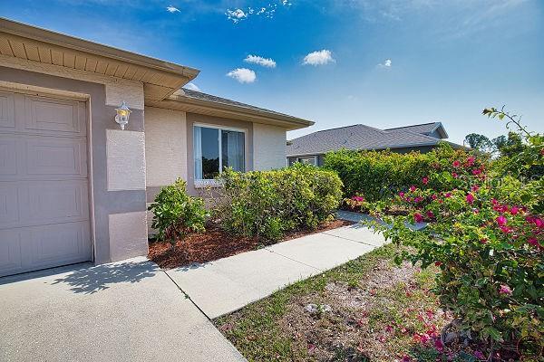 Foto del edificio - 116 Albatross Rd