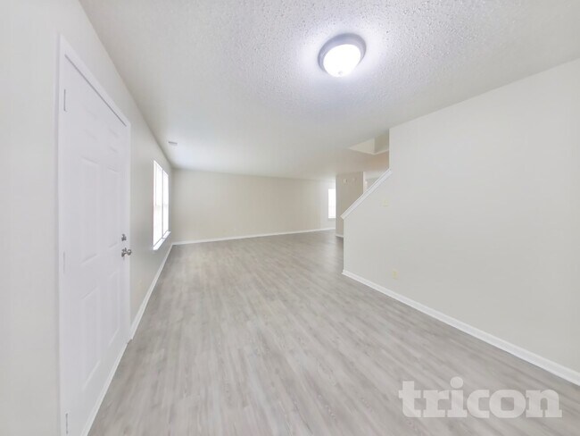 Foto del edificio - 5956 Portman Pl