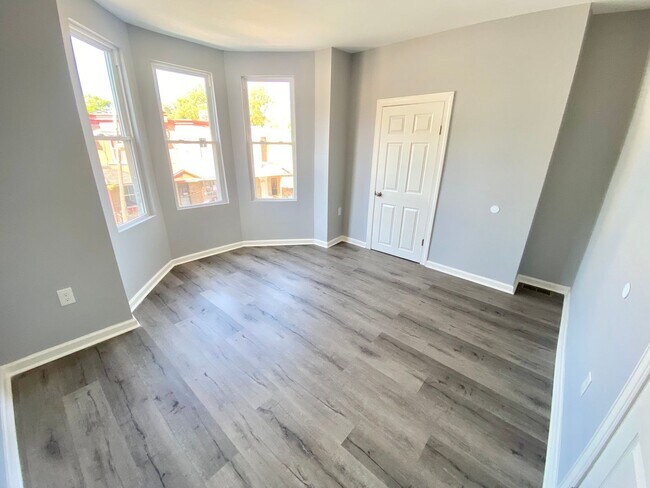 Foto del edificio - Anika Homes 3 Bedroom
