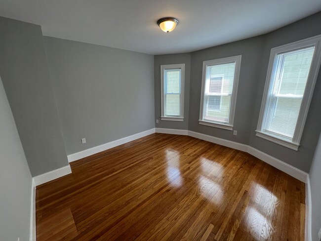 Foto del edificio - 366 Highland Ave