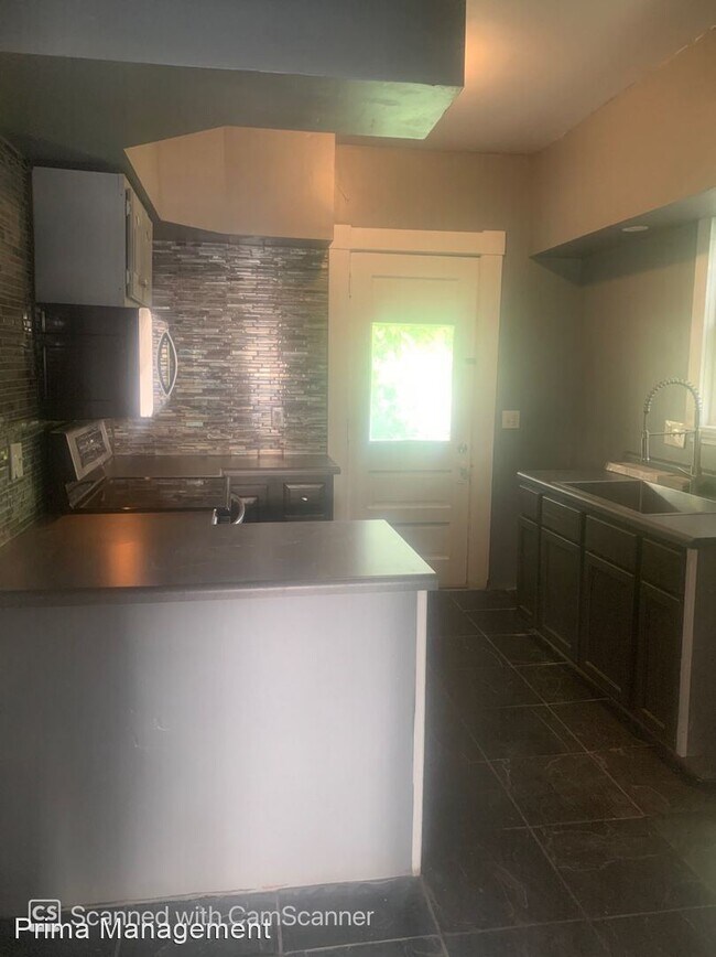 Foto del edificio - 3 br, 1 bath House - 155 Indiana Ave