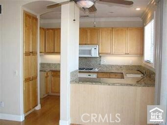 Building Photo - 27 Cottonwood Dr