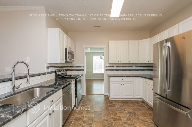 Foto del edificio - 137 Dannyn Grove Ct