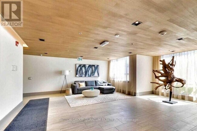 Photo du bâtiment - 10 Esplanade Ln