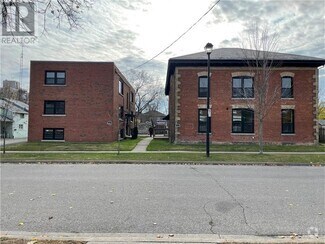 Building Photo - 11-11 Sheridan St