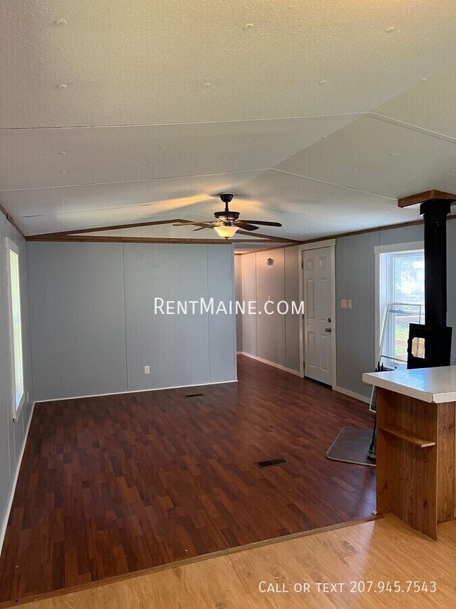 Foto del edificio - 43 Sweet Fern Dr