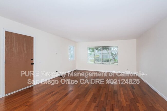 Building Photo - 3652 Bartlett Ave