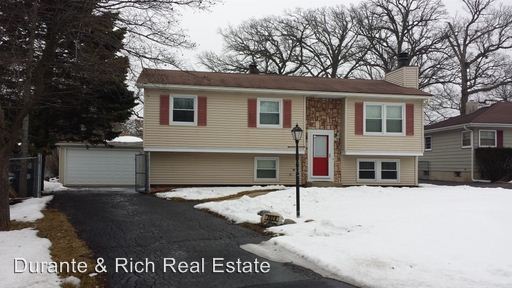Foto principal - 2020 Woodlane Dr