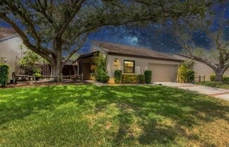 Building Photo - 3955 Glen Oaks Manor Dr