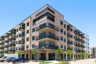 Building Photo - Depot on Main