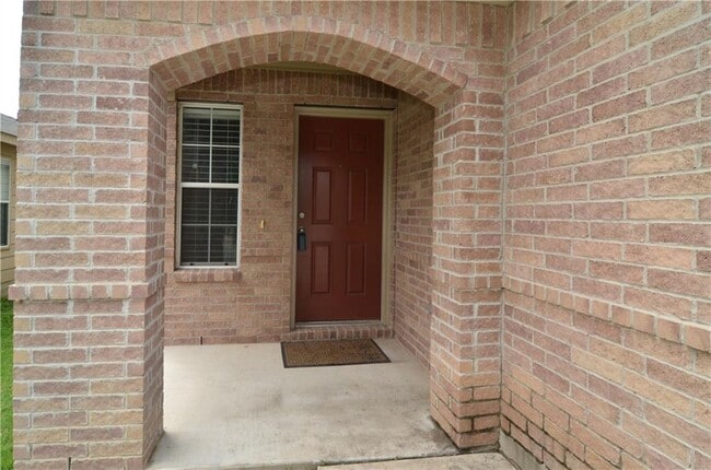 Building Photo - 11300 Ashbrook Dr