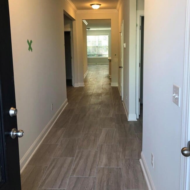 Building Photo - 2800 Scarecrow Way
