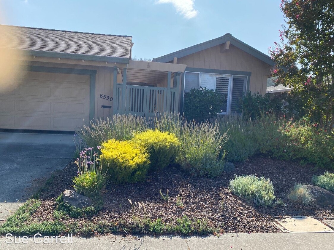 Primary Photo - 2 br, 2 bath House - 6530 Stonecroft Terrace