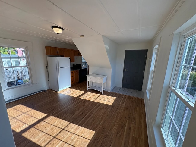 Foto del edificio - 144 Rumford St