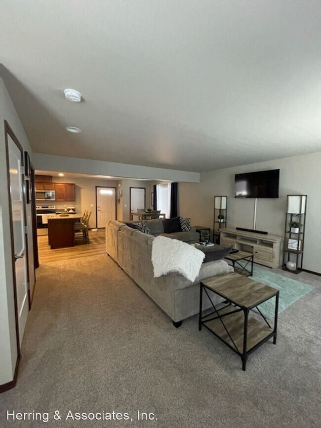 Building Photo - 3 br, 2.5 bath House - 425 S Kansas Lp