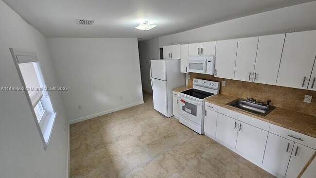 Foto del edificio - 7820 NE 1st Ave