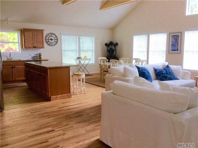 Foto del edificio - 620 Corwin St