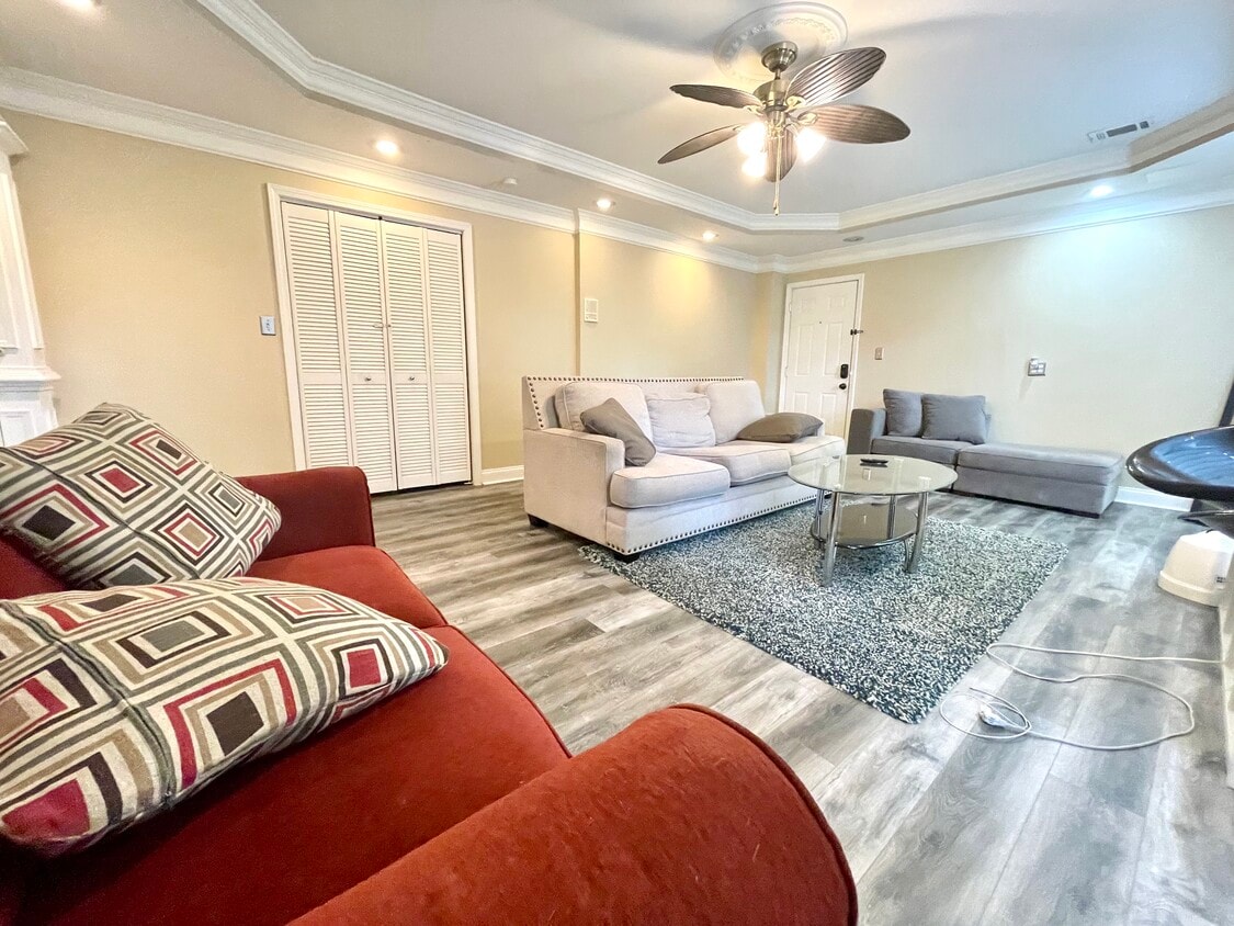 325 Hamilton Park Dr Unit B1, Roswell, GA 30075 Apartments in