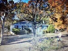 Building Photo - 105 Embrey Ct