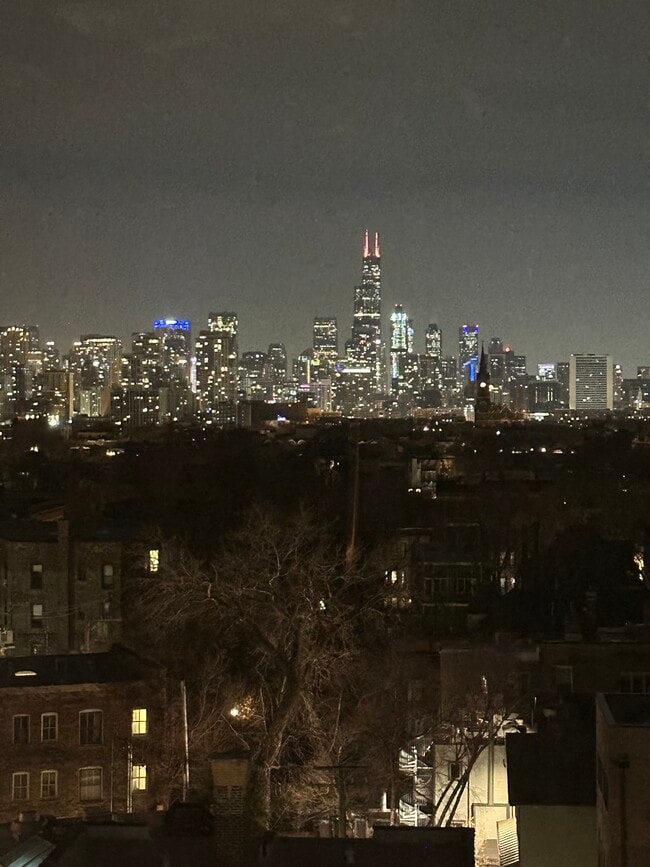 skyline view - 444 W Fullerton Pky