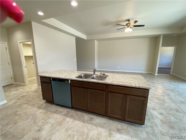 Building Photo - 3620 Oak Cliffs Ave
