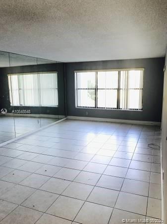 Building Photo - 2311 S Cypress Bend Dr