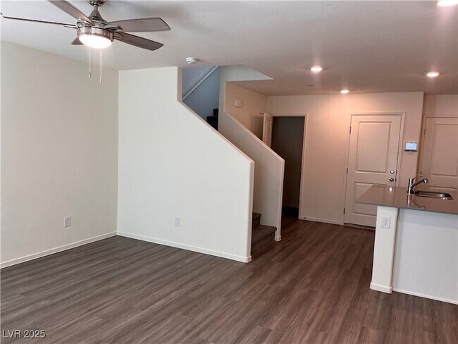 Foto del edificio - 9338 Soothing Sea St