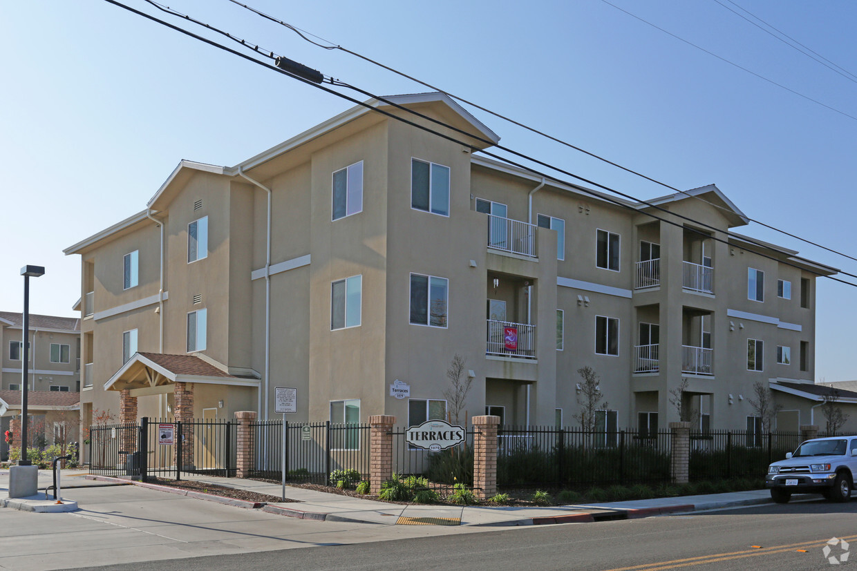 Primary Photo - Sierra View Terraces