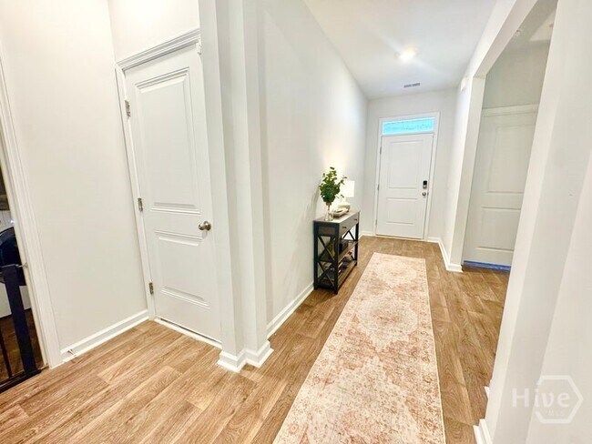 Foto del edificio - 3 Heavener Rd