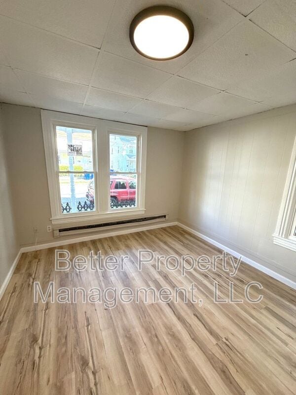 Foto del edificio - 315 E Pine St.