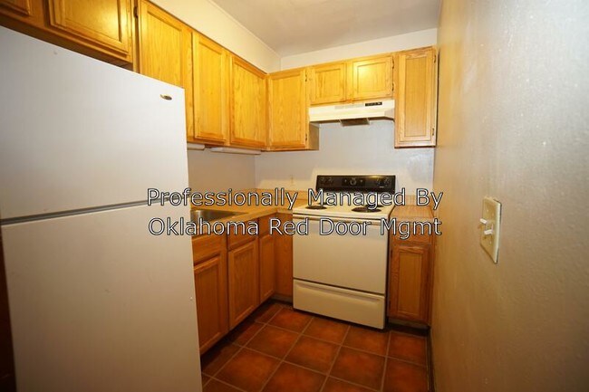 Foto del edificio - 2505 N Harvey Ave