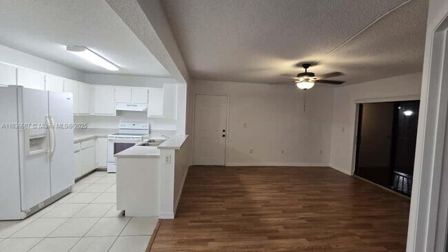 Foto del edificio - 301 Palm Way