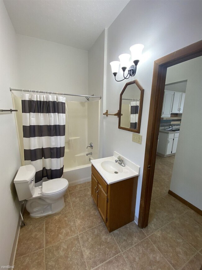 Building Photo - 2 br, 1 bath House - 514 Rush St Apt A