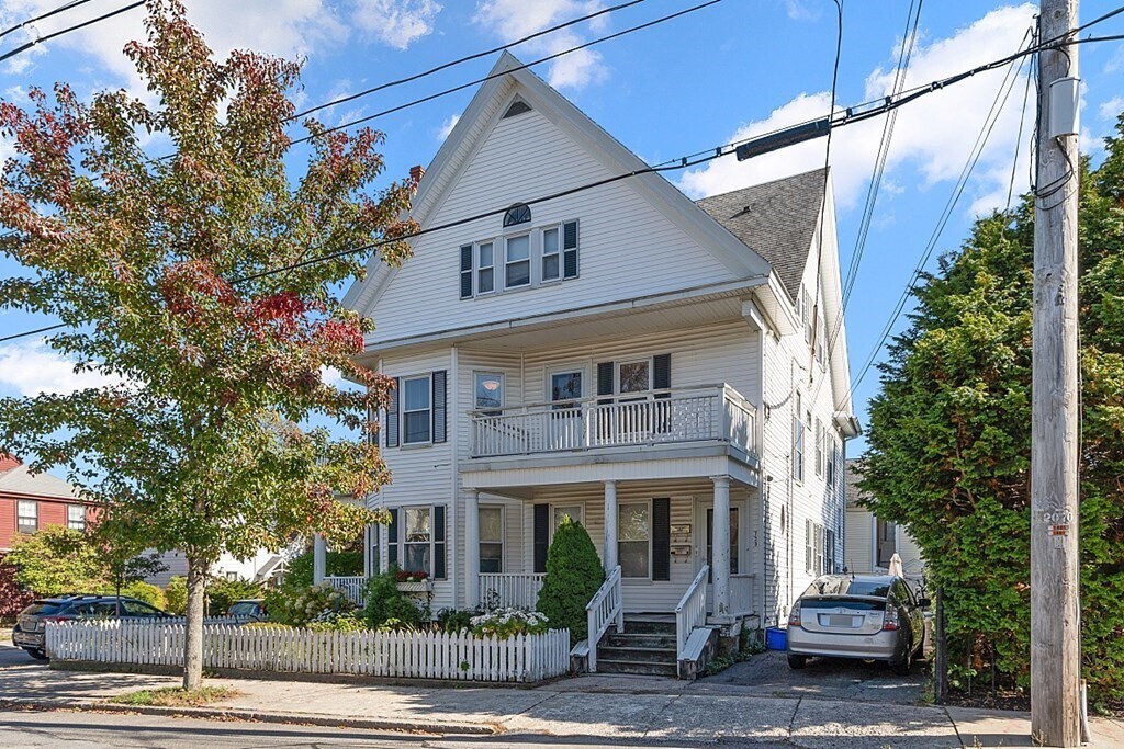 733 Hale St Unit 2, Beverly, MA 01915 Room for Rent in Beverly, MA