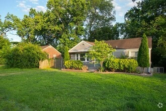 Building Photo - 2129 Crystal Dr