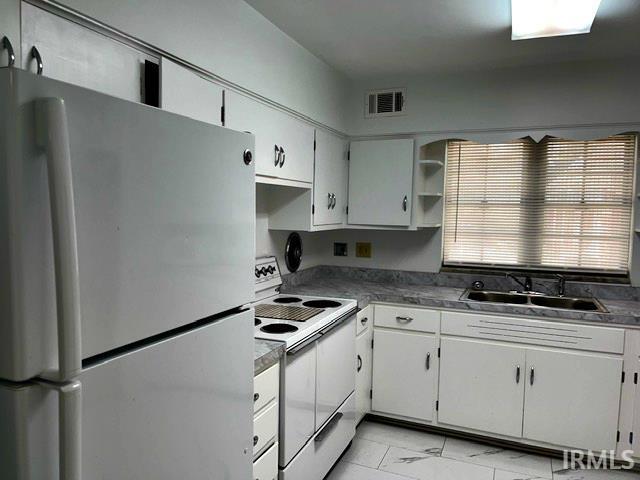 Foto del edificio - 665 St Mary's Dr