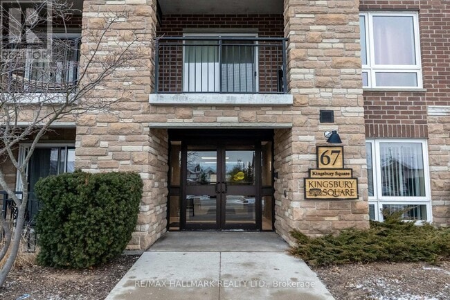 Photo du bâtiment - 67 Kingsbury Square