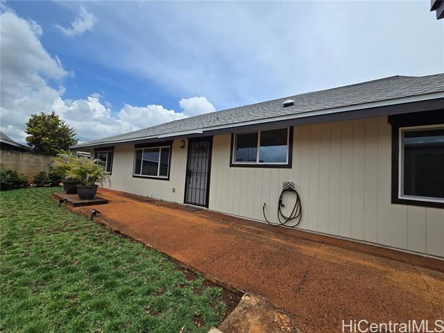 Building Photo - 95-340-340 Makulu Pl