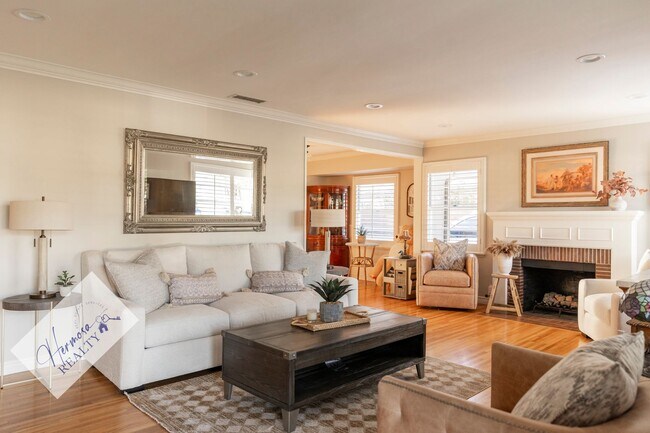 Foto del edificio - 1121 N Cambridge Ave