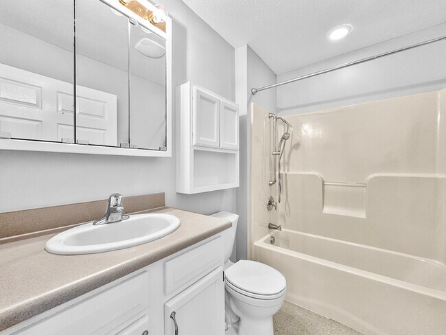 Foto del edificio - Beautiful 2 Beds 1.5 Bath Villa