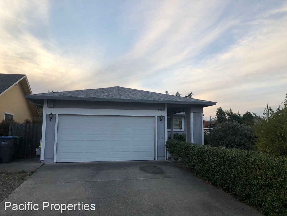 Primary Photo - 3 br, 2 bath House - 4301 Goodson Way