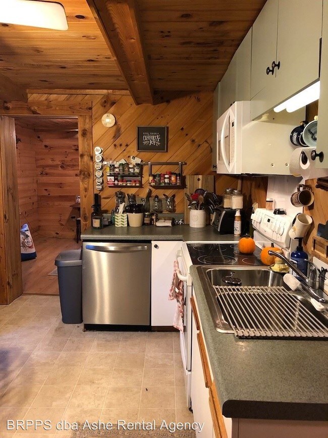 Building Photo - 2 br, 1 bath House - 1652 Conley Cheek Rd
