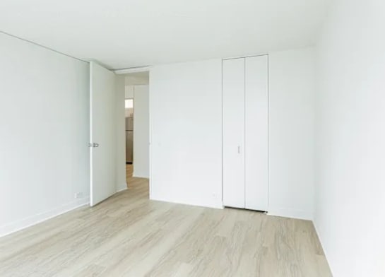 Foto del edificio - 222 N Columbus Dr